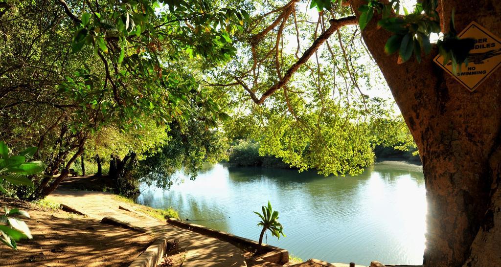 Komati River Chalets Коматипорт Экстерьер фото